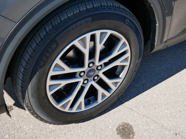 Thumbnail: 2022 Ford Escape - 22