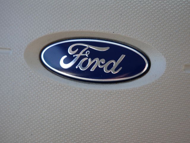 Thumbnail: 2010 Ford Edge - 28