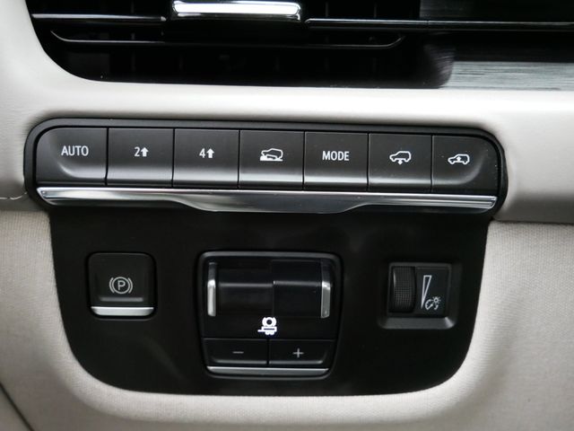 Thumbnail: 2022 Cadillac Escalade - 16