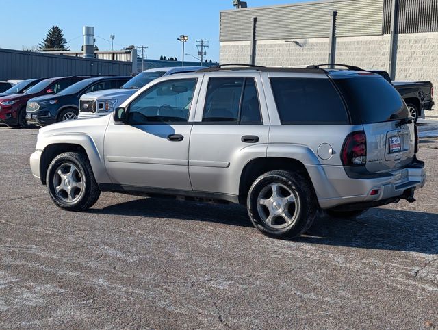 Thumbnail: 2008 Chevrolet TrailBlazer - 4