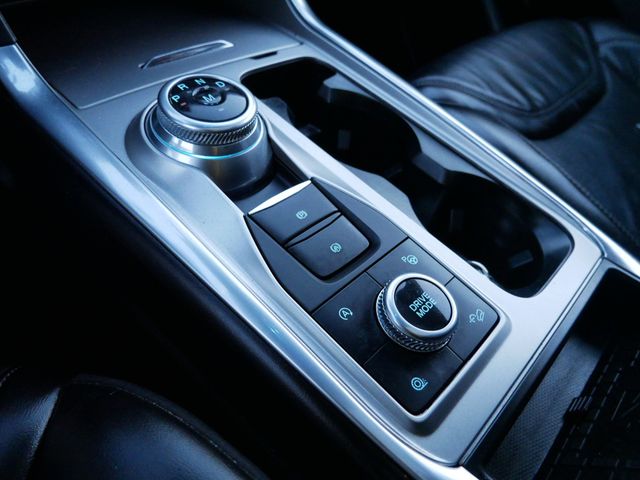 Thumbnail: 2020 Ford Explorer - 14