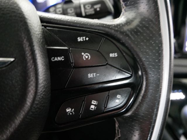 Thumbnail: 2019 Chrysler Pacifica - 28