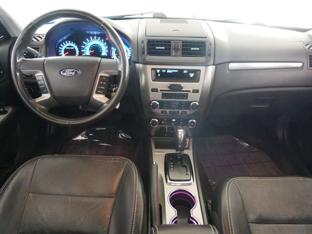Thumbnail: 2010 Ford Fusion - 12