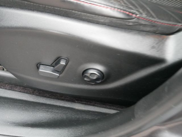 Thumbnail: 2017 Jeep Cherokee - 23