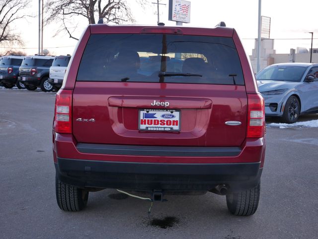 Thumbnail: 2015 Jeep Patriot - 16