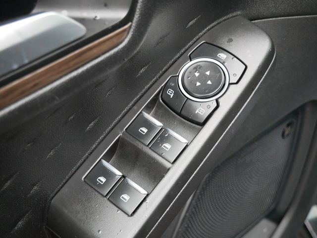 Thumbnail: 2020 Ford Escape - 23