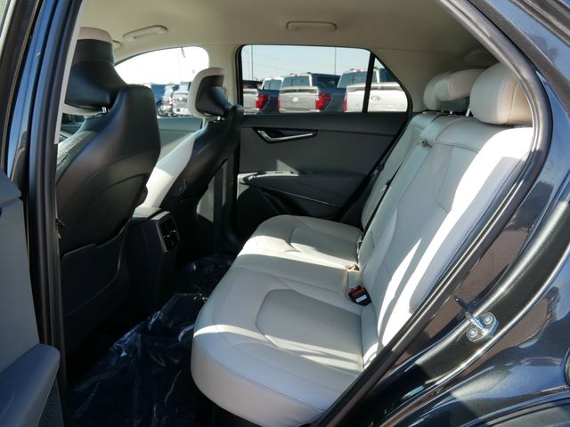 Thumbnail: 2024 Kia Niro - 4