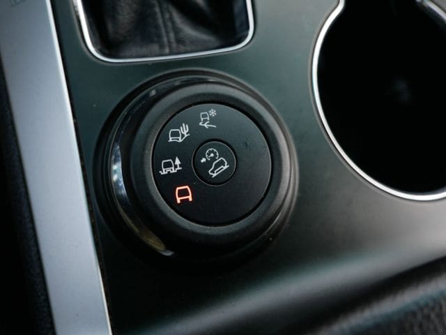 Thumbnail: 2015 Ford Explorer - 14