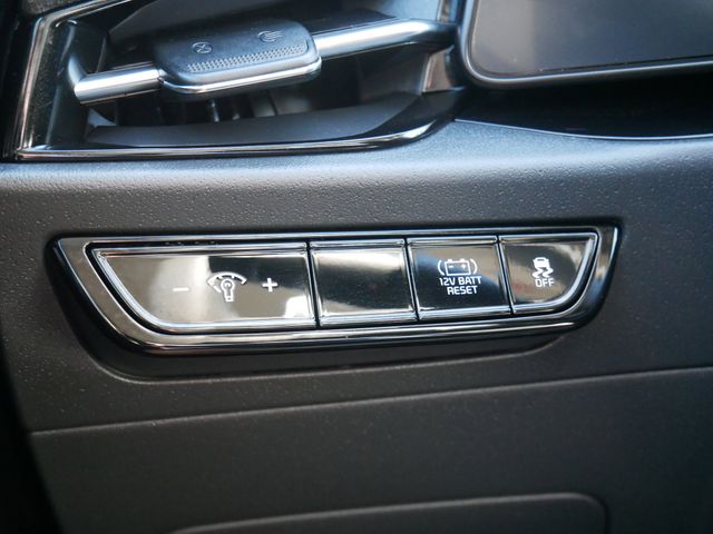 Thumbnail: 2024 Kia Niro - 13