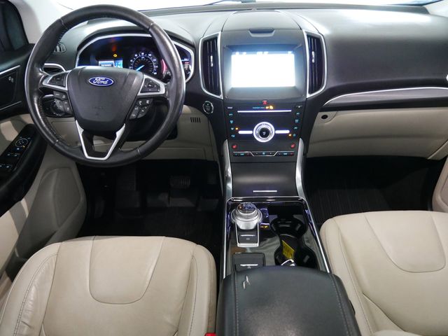 Thumbnail: 2019 Ford Edge - 14