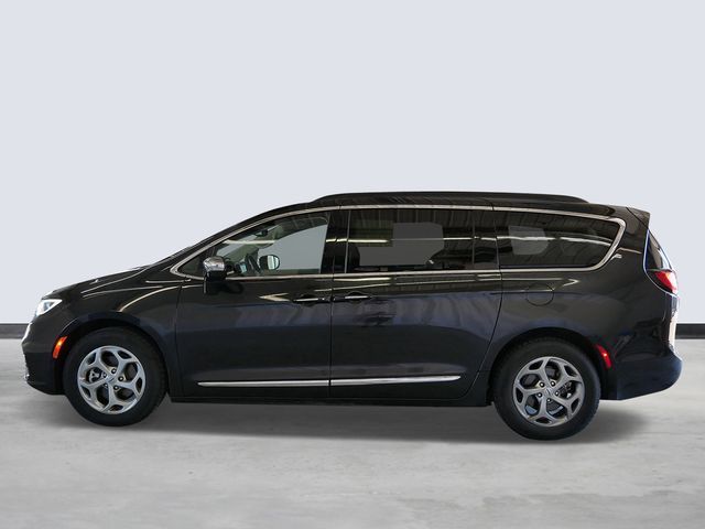 Thumbnail: 2023 Chrysler Pacifica - 2