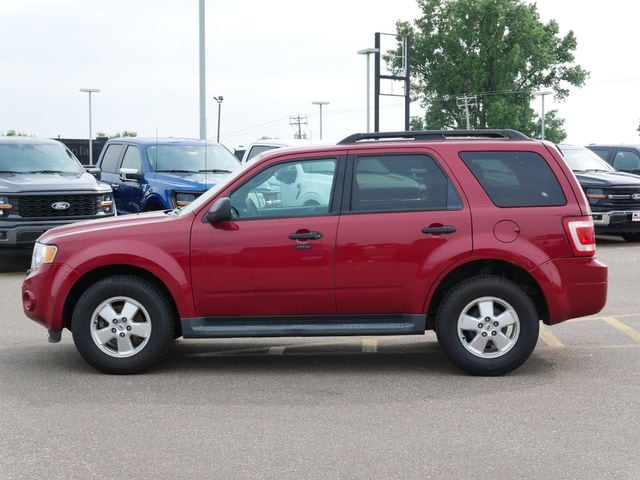 2011 Ford Escape XLT 2