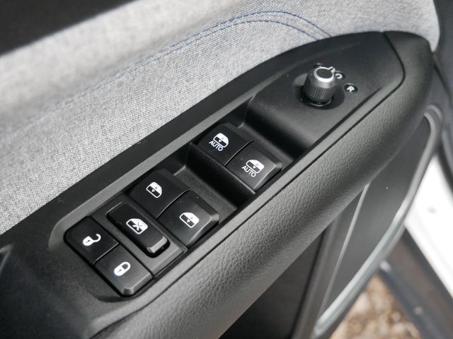 Thumbnail: 2024 Jeep Compass - 22