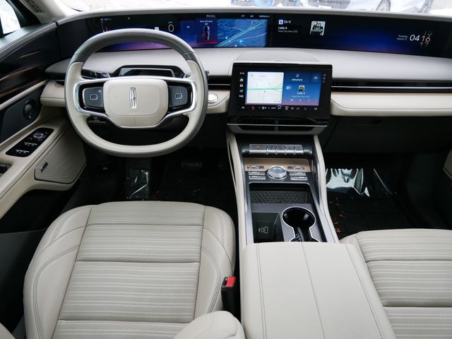 Thumbnail: 2025 Lincoln Nautilus - 7