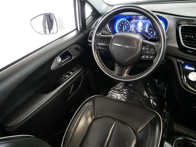 Thumbnail: 2019 Chrysler Pacifica - 14