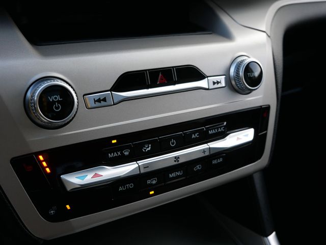 Thumbnail: 2023 Ford Explorer - 13