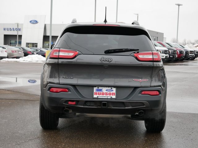 Thumbnail: 2017 Jeep Cherokee - 16