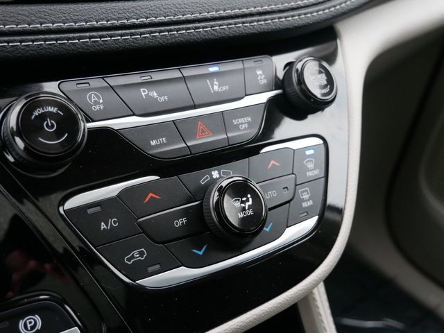 Thumbnail: 2023 Chrysler Pacifica - 11