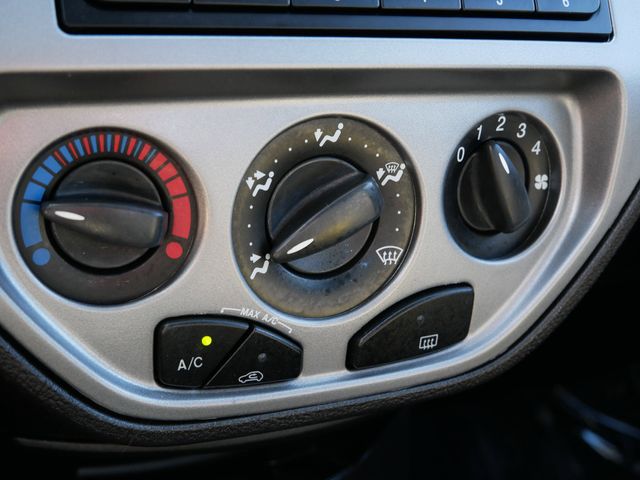 Thumbnail: 2007 Ford Focus - 10