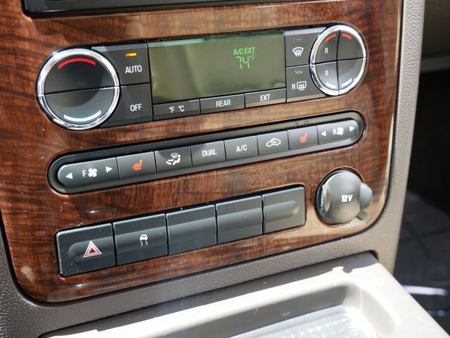 Thumbnail: 2008 Ford Taurus X - 17