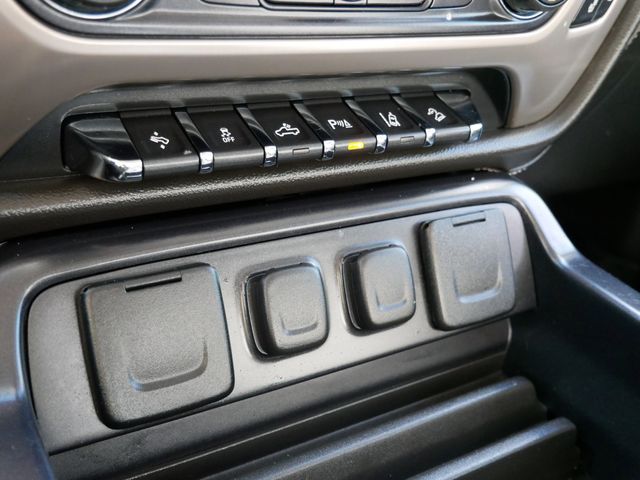 Thumbnail: 2015 GMC Sierra 1500 - 13