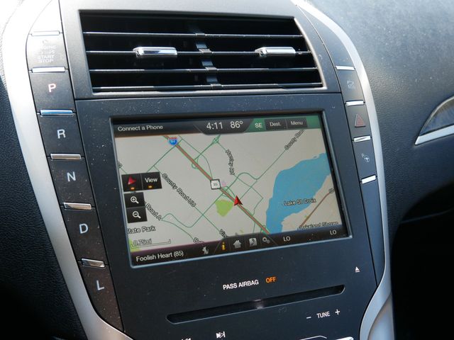 Thumbnail: 2016 Lincoln MKZ - 10