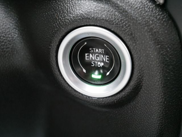 Thumbnail: 2022 GMC Sierra 3500 - 16