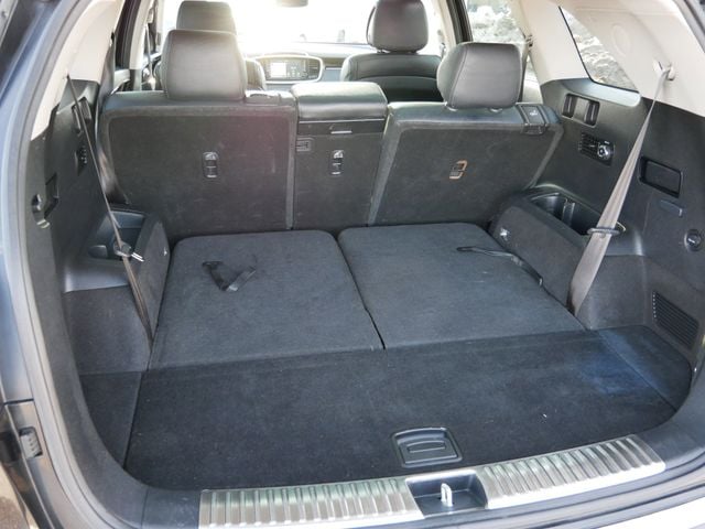 Thumbnail: 2016 Kia Sorento - 4