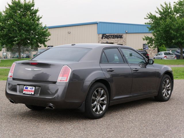 Thumbnail: 2014 Chrysler 300 - 17