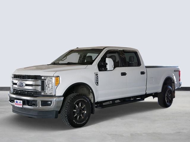 2017 Ford F-250 XLT -
                  Hudson, WI