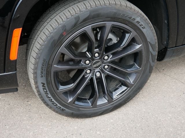 Thumbnail: 2024 Jeep Grand Wagoneer L - 21