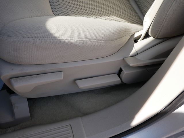 Thumbnail: 2010 Ford Edge - 23