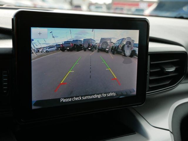 Thumbnail: 2022 Ford Explorer - 31