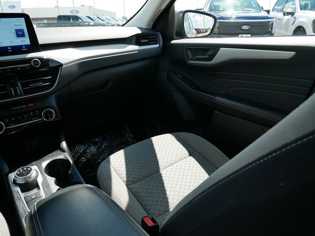 Thumbnail: 2022 Ford Escape - 11