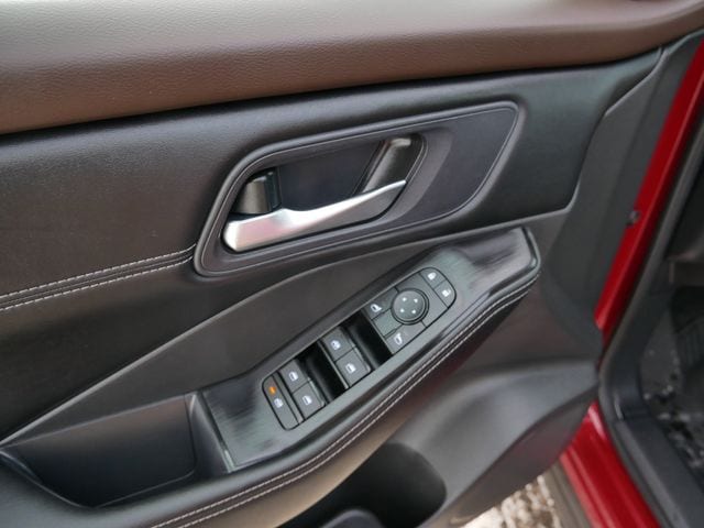 Thumbnail: 2023 Nissan Rogue - 27