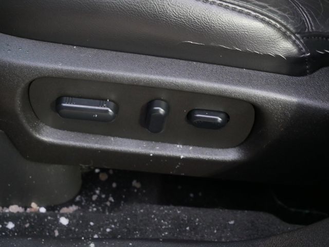 Thumbnail: 2015 Ford Explorer - 26