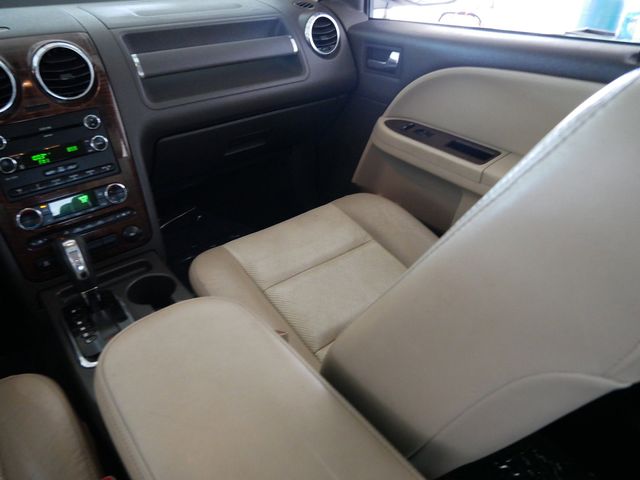 Thumbnail: 2008 Ford Taurus X - 12