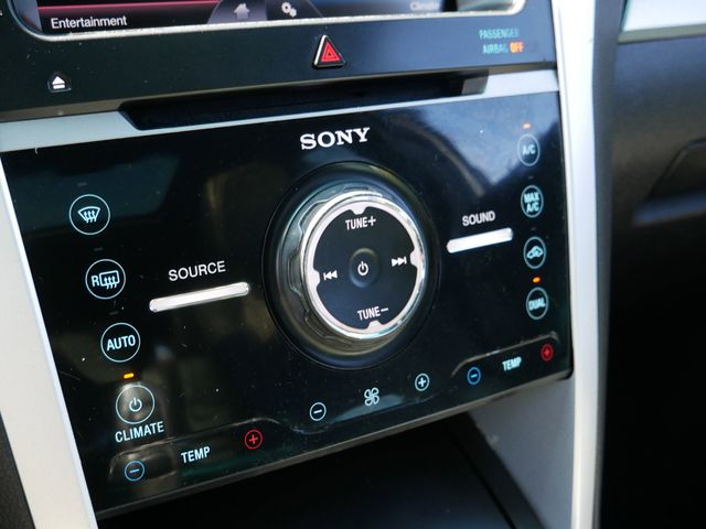 Thumbnail: 2015 Ford Explorer - 17