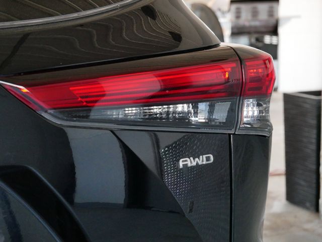 Thumbnail: 2020 Toyota Highlander - 7