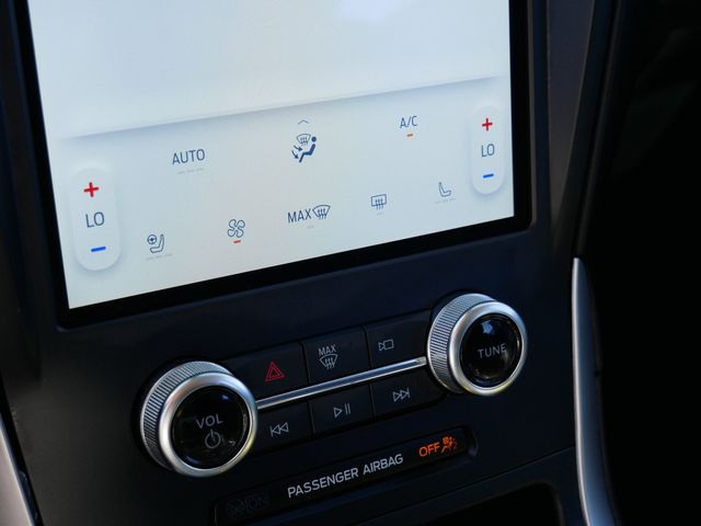 Thumbnail: 2024 Ford Edge - 20