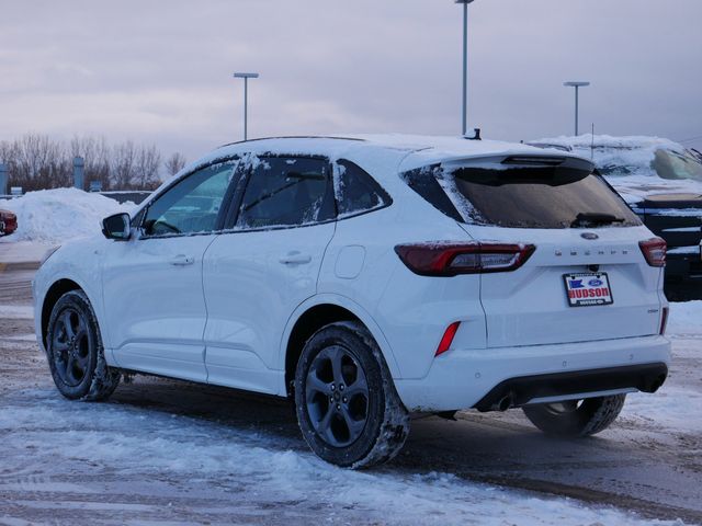 Thumbnail: 2023 Ford Escape - 3