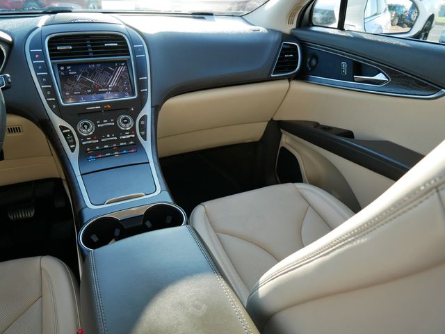 Thumbnail: 2020 Lincoln Nautilus - 9