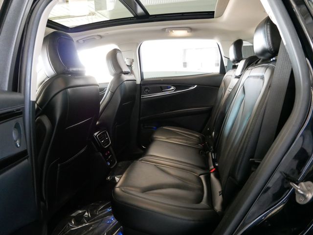 Thumbnail: 2023 Lincoln Corsair - 10