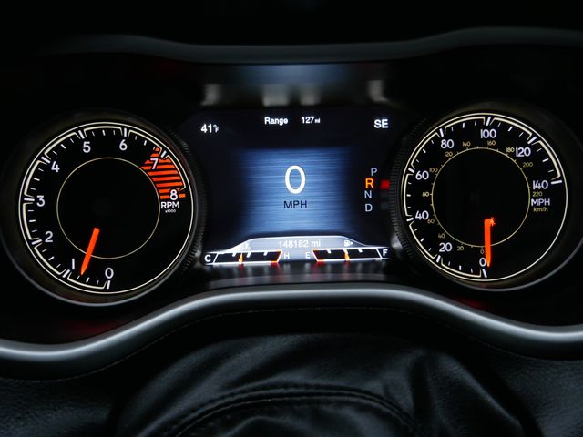 Thumbnail: 2017 Jeep Cherokee - 28