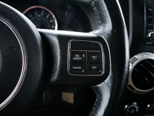 Thumbnail: 2017 Jeep Wrangler - 23