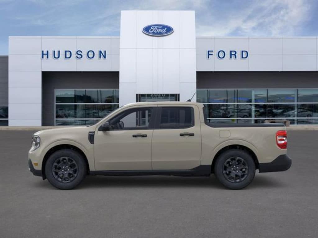 New 2025 Ford Maverick XLT Truck