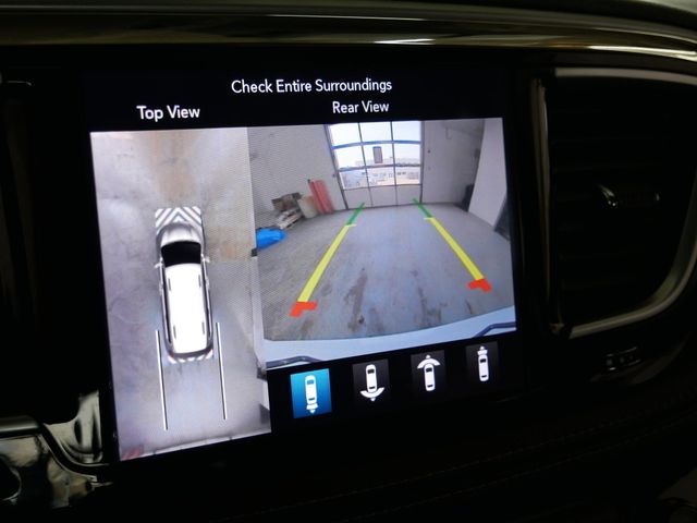 Thumbnail: 2019 Chrysler Pacifica - 33