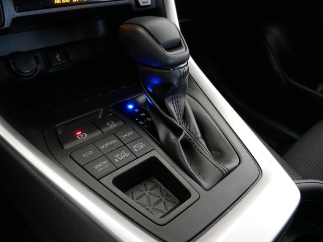 Thumbnail: 2020 Toyota RAV4 - 19