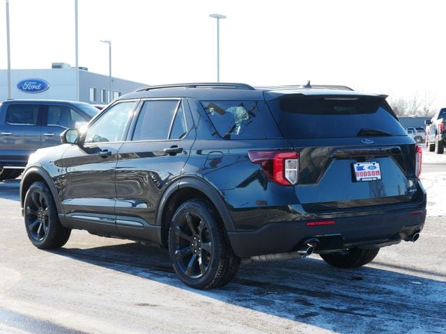 Thumbnail: 2023 Ford Explorer - 3