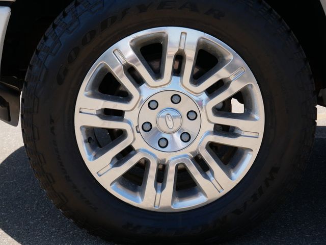 2013 Ford F-150 Platinum 23